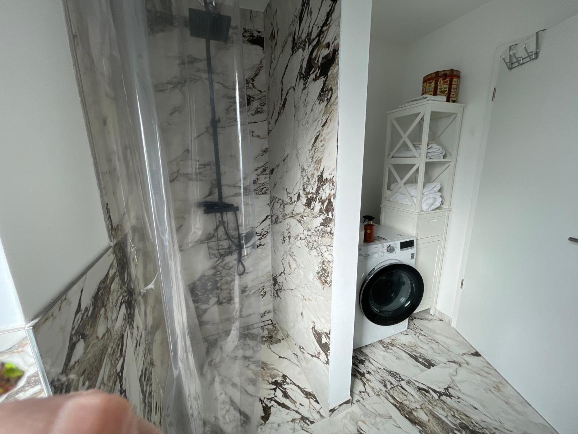 Gemuetliche Wohnung Im Herzen Von ชเวบิชกมึนท์ ภายนอก รูปภาพ